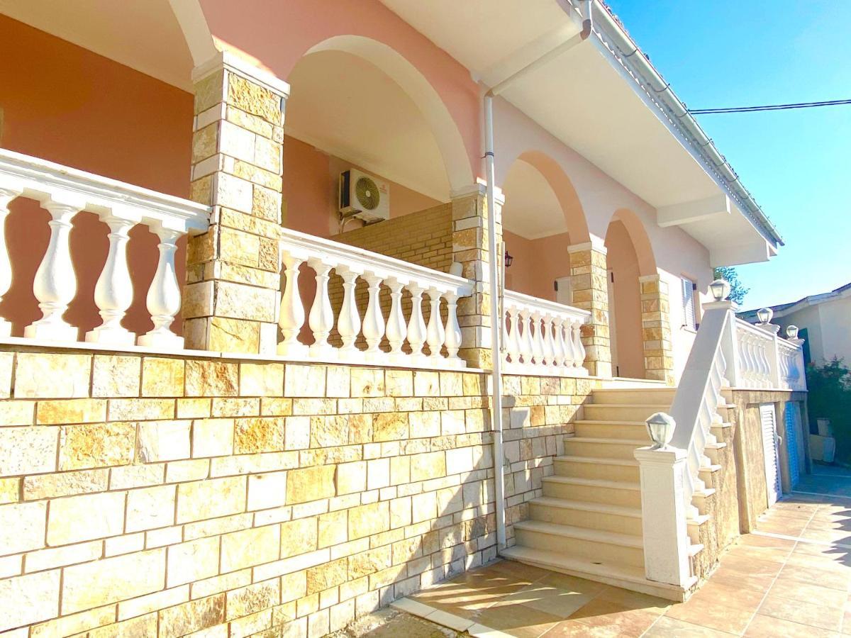 Nissaki Apartments And Vasilis House Nisaki  Exterior foto